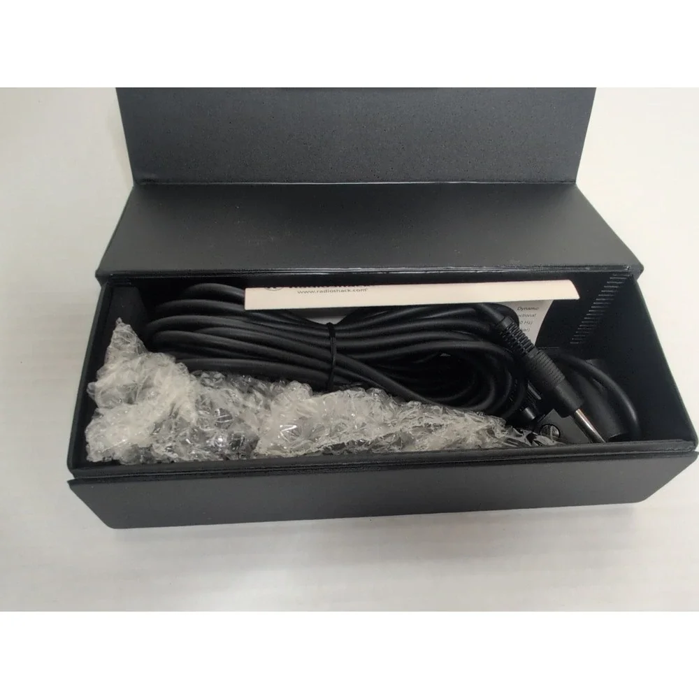 RadioShack 33-3018 Dynamic Cable Professional Microphone